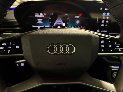 Used 2025 Audi Q5 Premium w/ Convenience Package AWD/4WD image 24