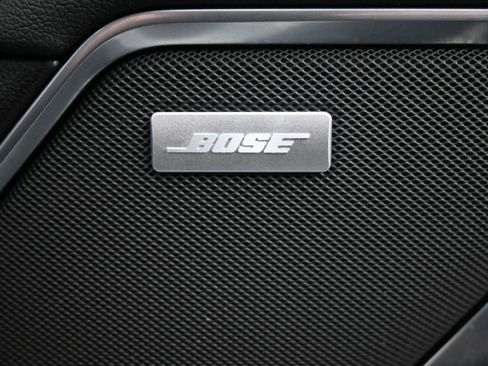 Used 2022 Chevrolet Silverado 1500 LTZ image 9