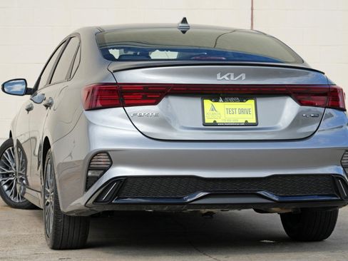 Used 2024 Kia Forte GT-Line w/ GT-Line Premium Package FWD image 5