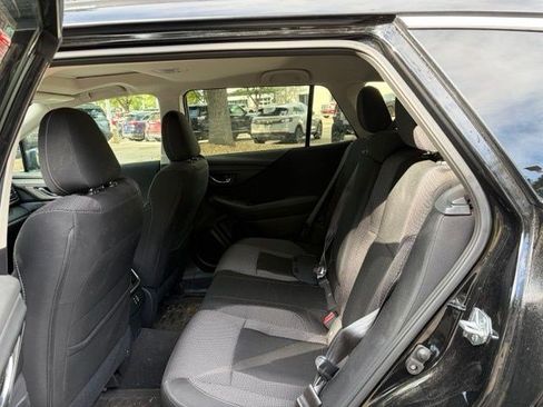 Used 2024 Subaru Outback Premium AWD/4WD image 18