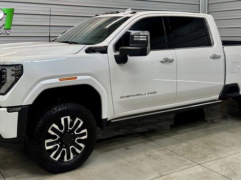 Used 2024 GMC Sierra 3500 Denali Ultimate image 1