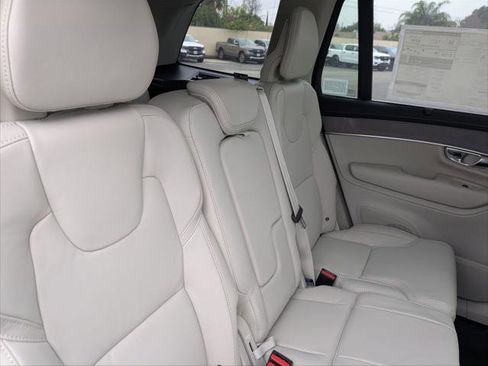 New 2026 Volvo XC90 T8 Ultra w/ Protection Package Premier image 13