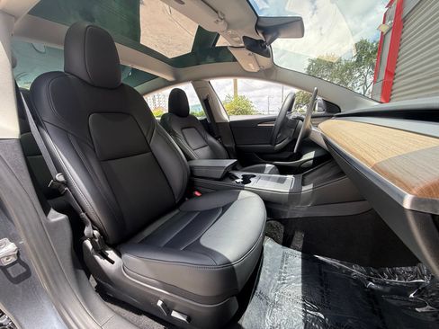 Used 2023 Tesla Model 3 Standard Range RWD image 18