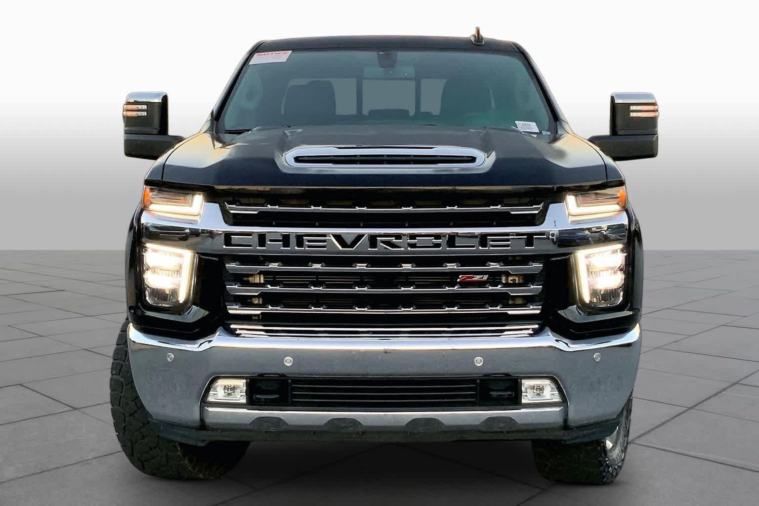 Used 2020 Chevrolet Silverado 2500 LTZ AWD/4WD image 4