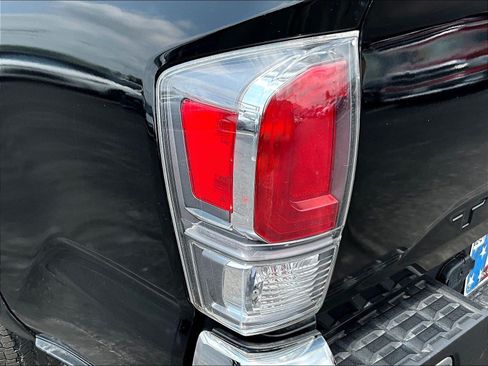 Used 2023 Toyota Tacoma TRD Off-Road AWD/4WD image 23