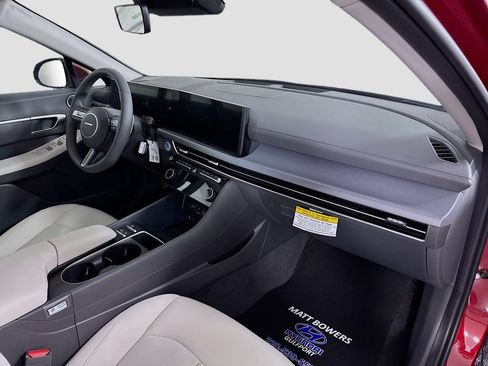 New 2026 Hyundai Sonata SEL FWD image 29