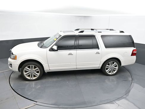 Used 2015 Ford Expedition EL Limited w/ Equipment Group 301A AWD/4WD image 17