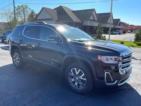 Used 2023 GMC Acadia SLE w/ Driver Convenience Package image 10