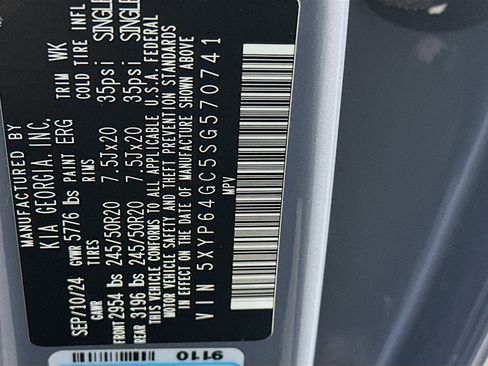 Used 2025 Kia Telluride S image 12