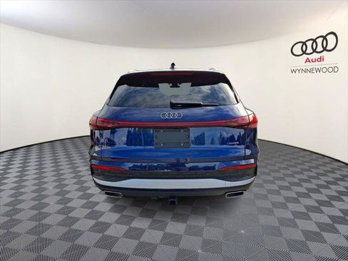 Used 2025 Audi Q5 Premium Plus w/ Premium Plus AWD/4WD image 5