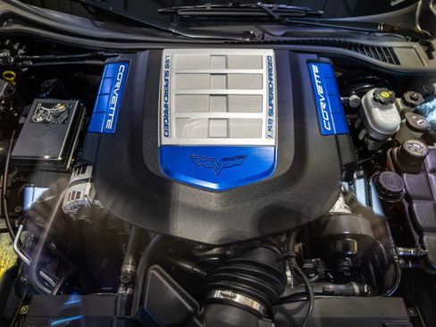 Used 2010 Chevrolet Corvette ZR1 RWD image 29