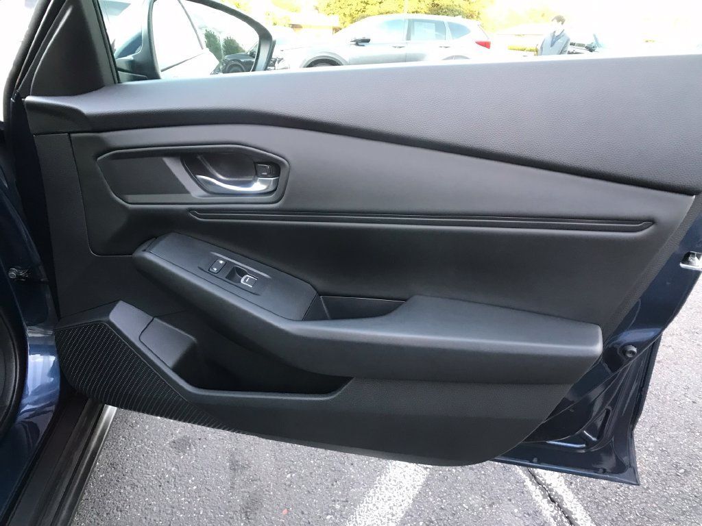 Certified 2023 Honda Accord EX image 28