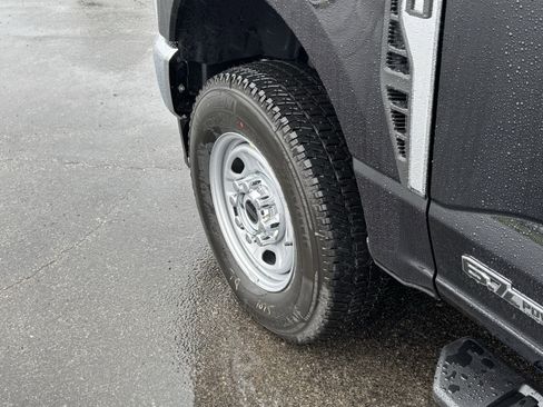 New 2026 Ford F250 XL image 8