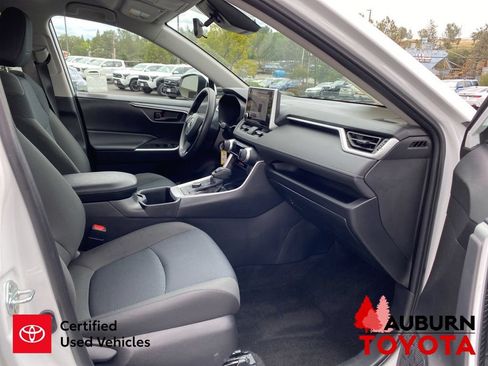 Certified 2024 Toyota RAV4 LE AWD/4WD image 15