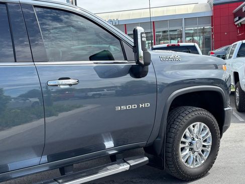 Used 2020 Chevrolet Silverado 3500 High Country w/ Z71 Off-Road Package AWD/4WD image 4
