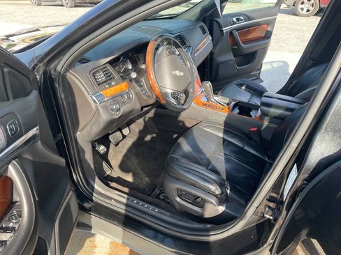 Used 2014 Lincoln MKS AWD w/ Equipment Group 101A image 41