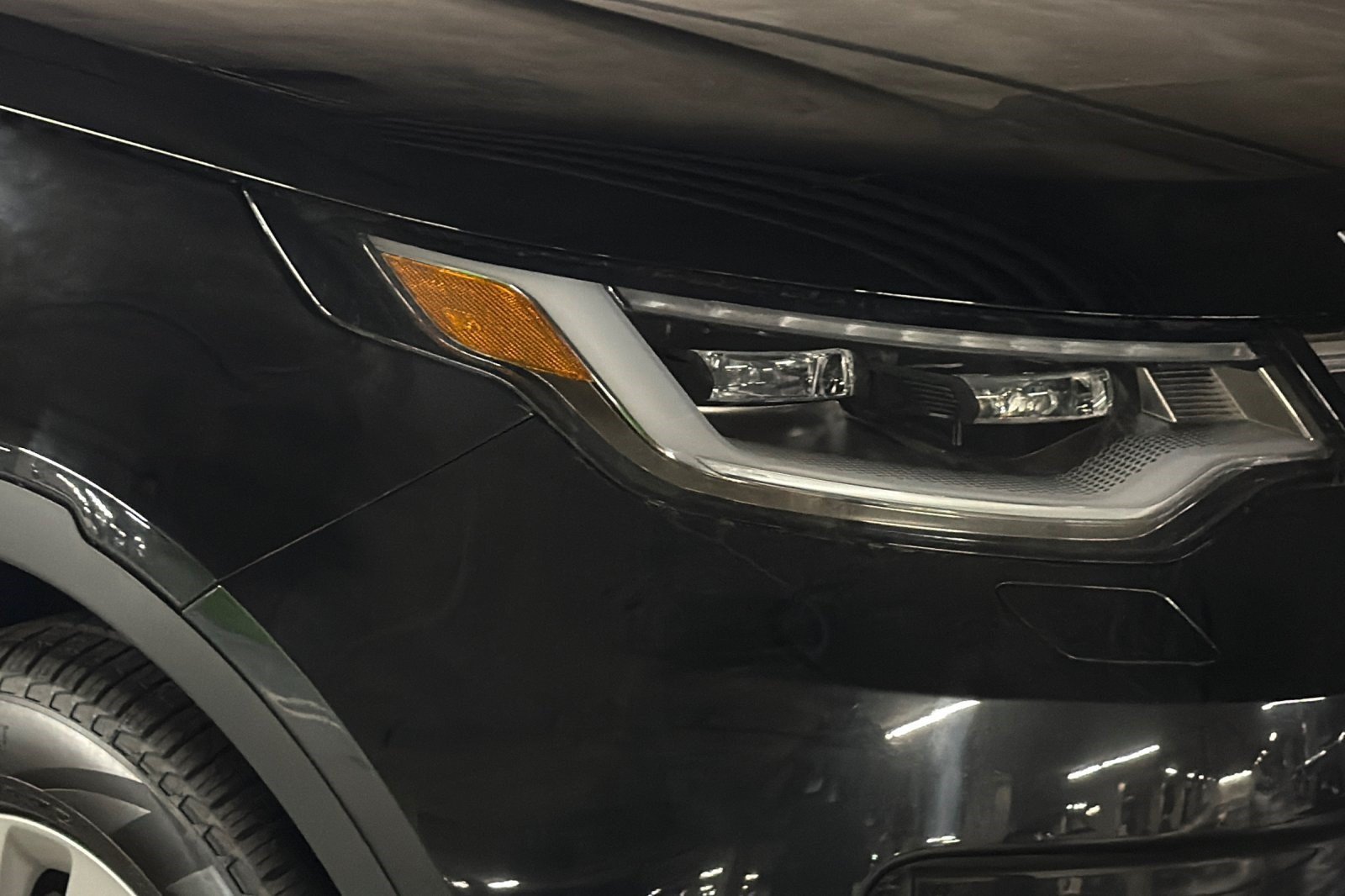 New 2026 Land Rover Discovery S AWD/4WD image 11