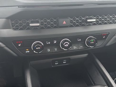 Certified 2025 Honda Accord SE image 31