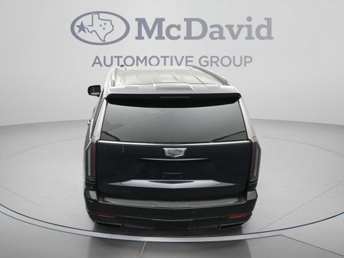 Used 2026 Cadillac Escalade Platinum Sport w/ LPO, ONYX Package AWD/4WD image 37