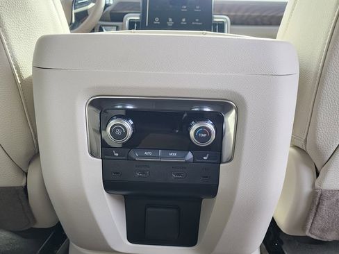 New 2026 GMC Yukon XL Denali w/ Denali Reserve Package AWD/4WD image 56