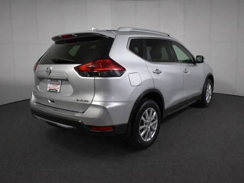 Used 2017 Nissan Rogue SV AWD/4WD image 4