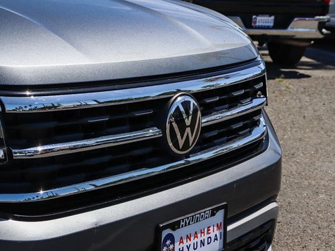 Used 2023 Volkswagen Atlas Cross Sport SEL AWD/4WD image 5