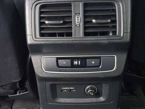 Used 2022 Audi SQ5 Premium w/ Convenience Package image 19