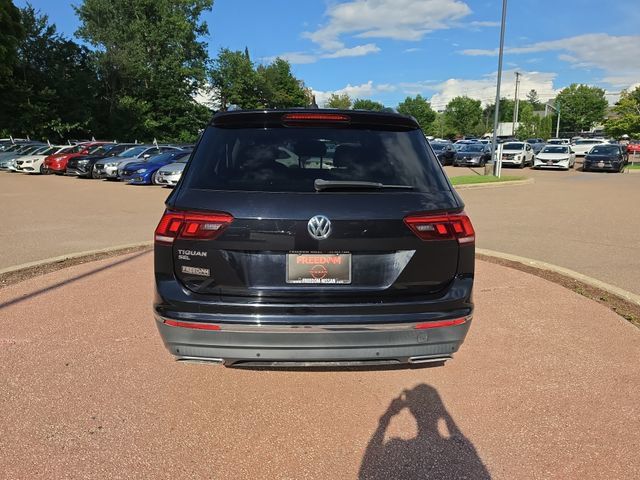 Used 2020 Volkswagen Tiguan SEL FWD image 4