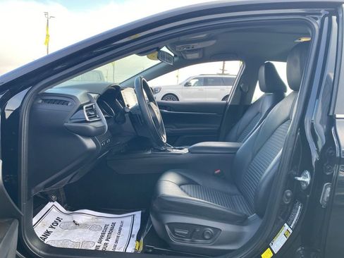 Used 2023 Toyota Camry SE image 17