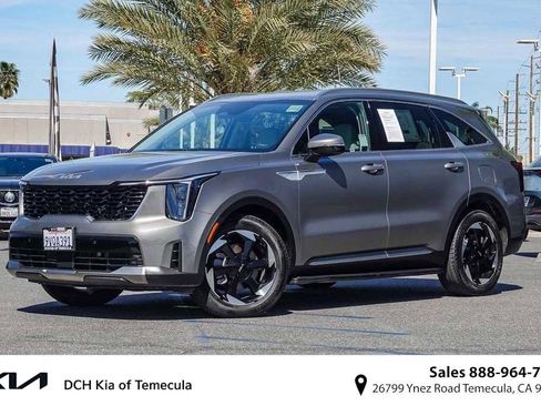 Used 2025 Kia Sorento EX image 1