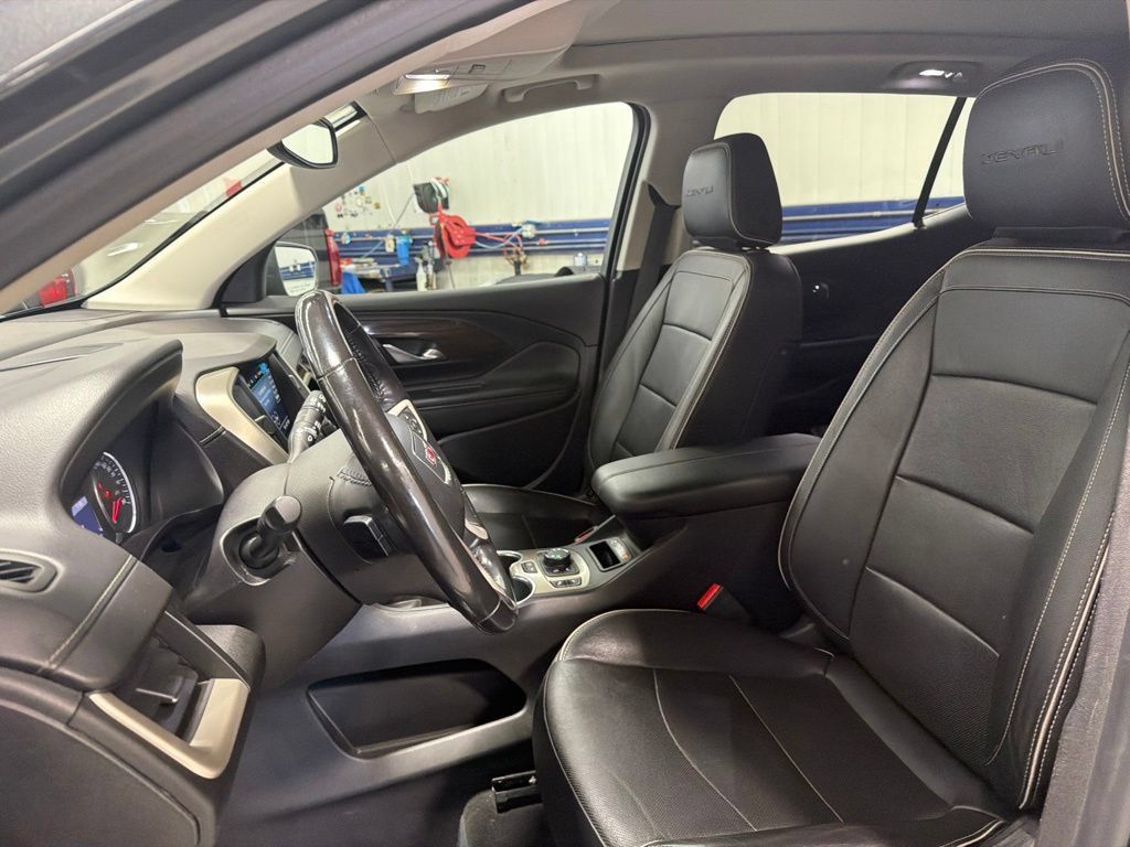 Used 2019 GMC Terrain Denali w/ GMC Pro Grade Package AWD/4WD image 14