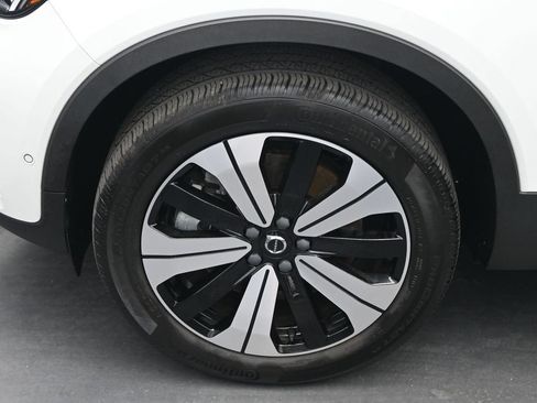 Certified 2023 Volvo XC40 Recharge Plus AWD/4WD image 4