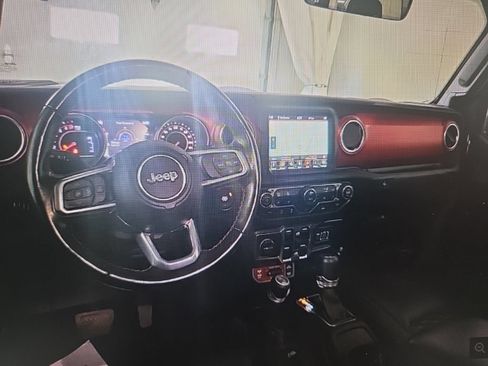 Used 2022 Jeep Gladiator Rubicon w/ LED Lighting Group AWD/4WD image 12