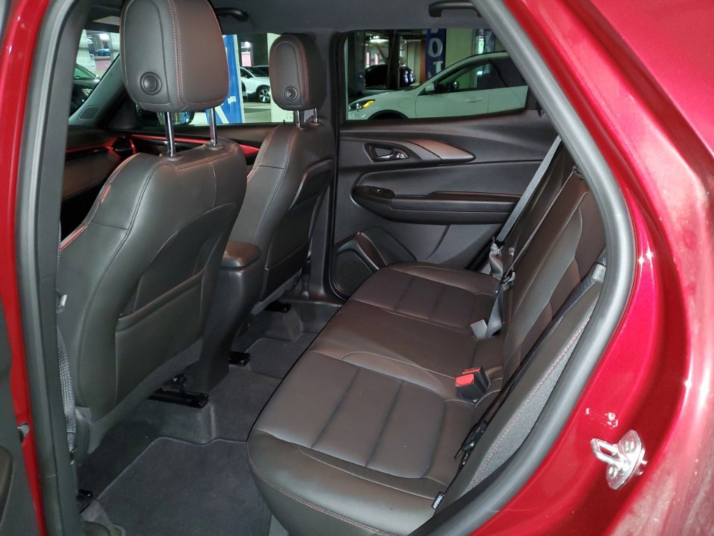 Used 2024 Chevrolet TrailBlazer RS w/ Driver Confidence Package AWD/4WD image 15