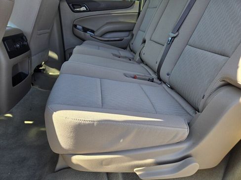 Used 2018 GMC Yukon XL SLE w/ SLE Value Package AWD/4WD image 12