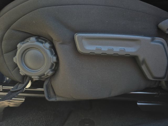Used 2023 Jeep Wrangler Unlimited Sport AWD/4WD image 29