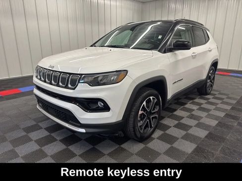 Used 2022 Jeep Compass Limited AWD/4WD image 10