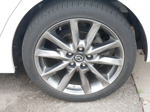 Used 2018 MAZDA MAZDA3 Grand Touring FWD image 5