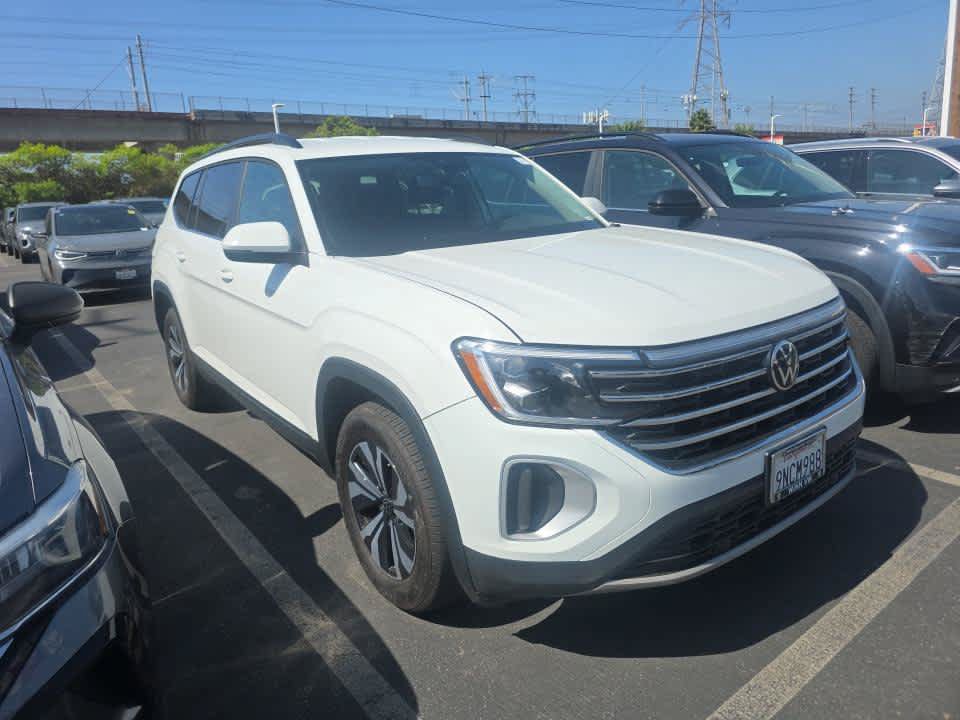 Used 2024 Volkswagen Atlas SE FWD image 4