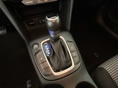 Used 2018 Hyundai Kona SEL FWD image 21