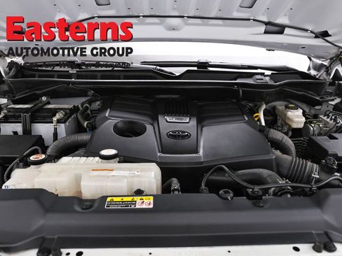 Used 2022 Toyota Tundra SR AWD/4WD image 7