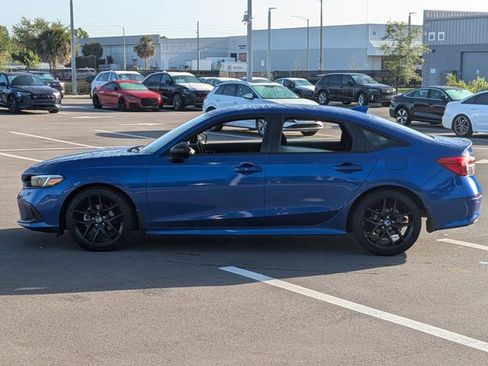 Used 2023 Honda Civic Sport image 8