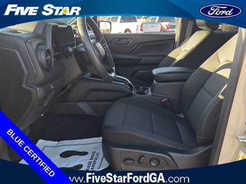 Used 2024 Chevrolet Colorado Trail Boss w/ Technology Package AWD/4WD image 11