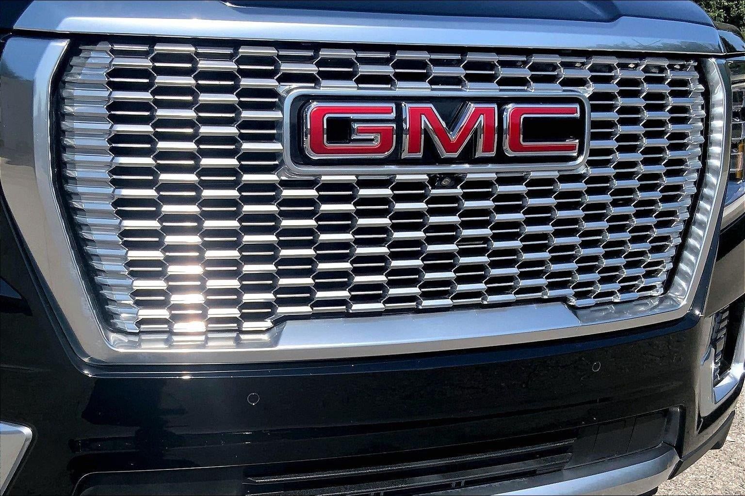 Used 2024 GMC Yukon Denali w/ Denali Reserve Package AWD/4WD image 31