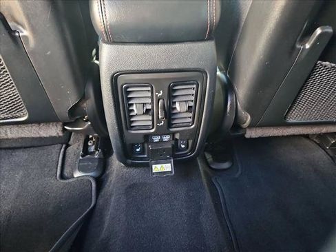 Used 2022 Dodge Durango R/T w/ Blacktop Package AWD/4WD image 18