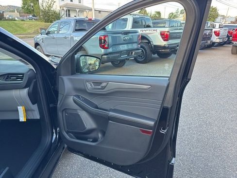 New 2026 Ford Escape Active w/ Cold Weather Package image 32