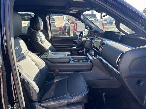 New 2026 Ford Expedition Platinum w/ Stealth Appearance Package image 23