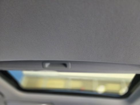 Used 2018 Honda CR-V Touring image 29