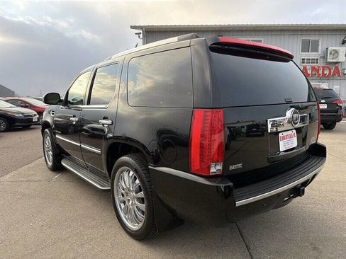Used 2011 Cadillac Escalade AWD w/ Touring Package image 4