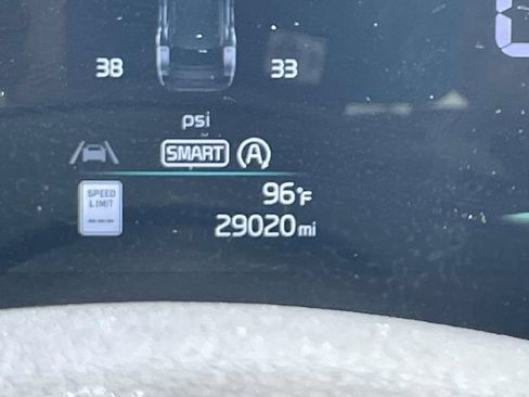 Used 2024 Kia Sportage EX FWD image 19